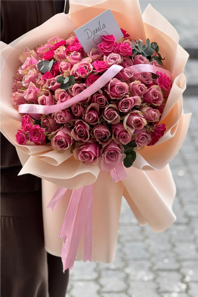 Pink Athena Gülleri